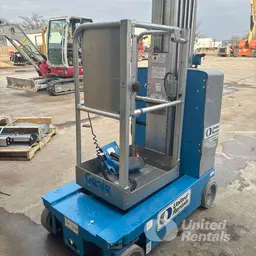 2019 Genie GR-20 Self-Propelled One-Person Lift