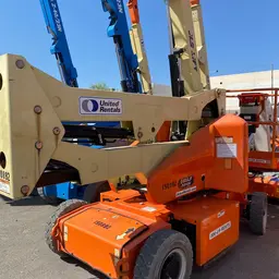 2015 JLG E400AJPN Articulating Boom Lift