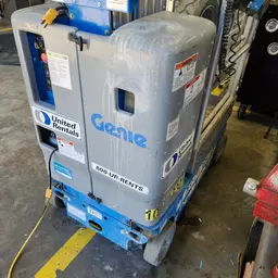 2018 Genie GR-20 Self-Propelled One-Person Lift
