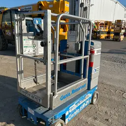 2018 Genie GR-20 Self-Propelled One-Person Lift