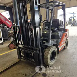 2019 Toyota 8FGU25 Warehouse Forklift