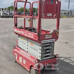 2019 MEC MICRO 19 Scissor Lift