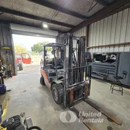 2020 Toyota 8FGU30 Warehouse Forklift