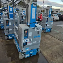 2016 Genie GR-20 Self-Propelled One-Person Lift